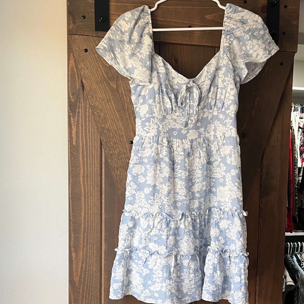 Francesca’s blue & white floral dress